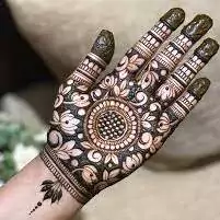simple mehndi design front